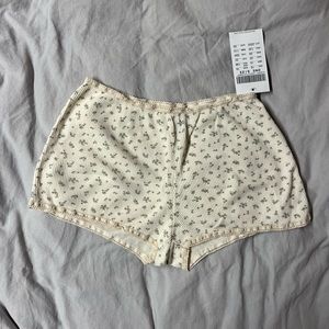emery floral sweatshorts